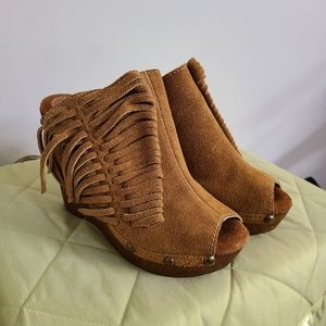 Sbicca Vintage Collection Wedge Fringed Mules Clogs